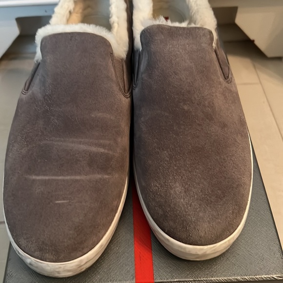 Prada suede shearling slipon sneakers - Picture 6 of 9